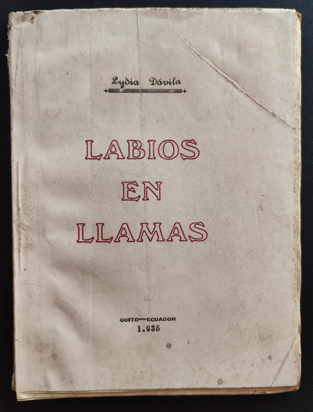 Lydia Dávila. Labios en llamas.