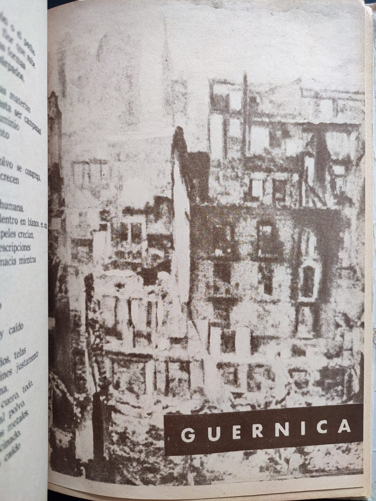 Pablo Neruda.	España en el corazón. Himno a las glorias del pueblo en la guerra. 