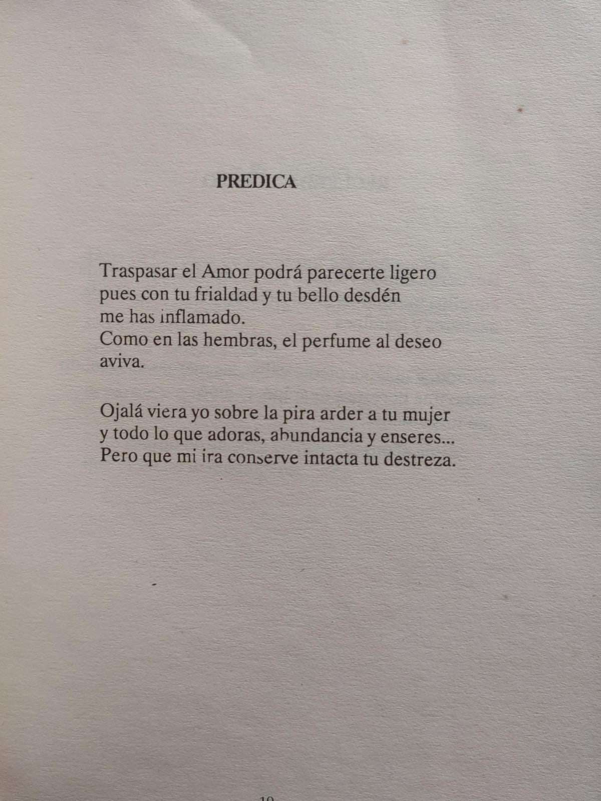 Carmen Ollé Todo orgullo humea la noche 