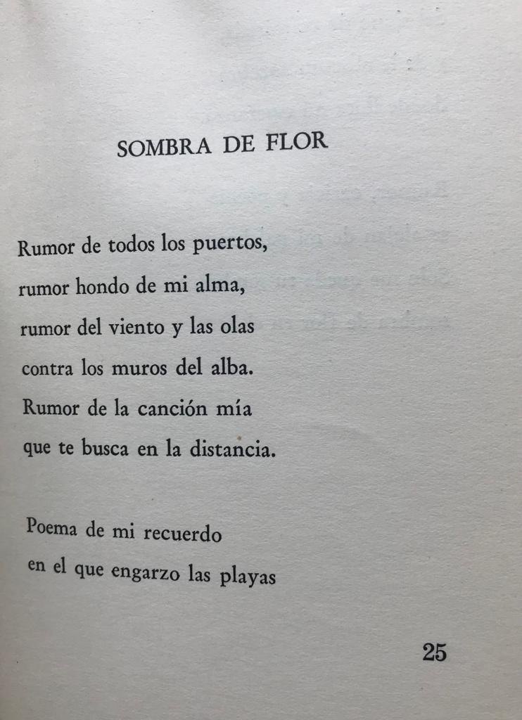 Maria Del Mar. 	Sombra de flor en el agua. Poemas