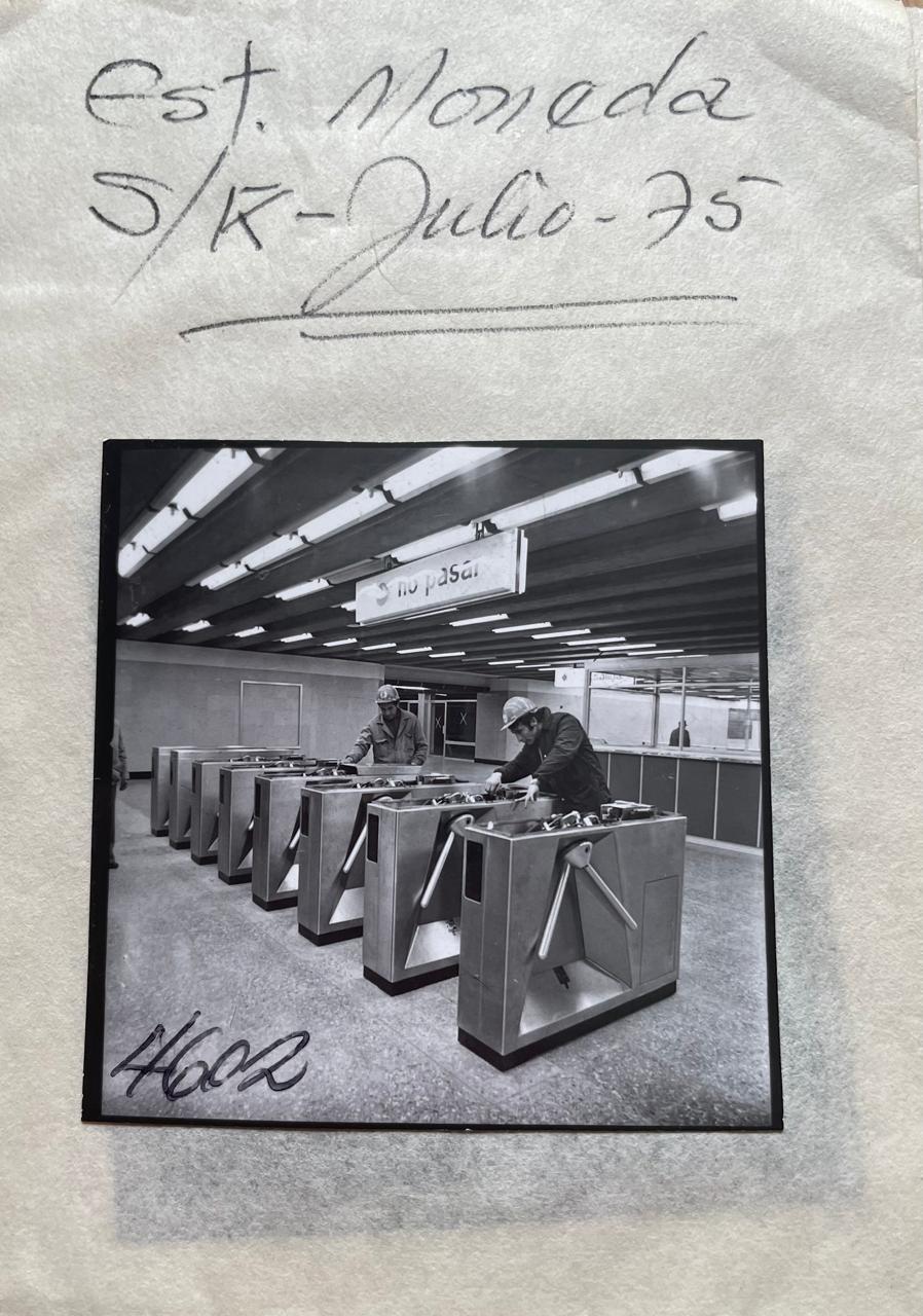 Fotografias y negativos de construcción del la línea Nº 2 del Metro 