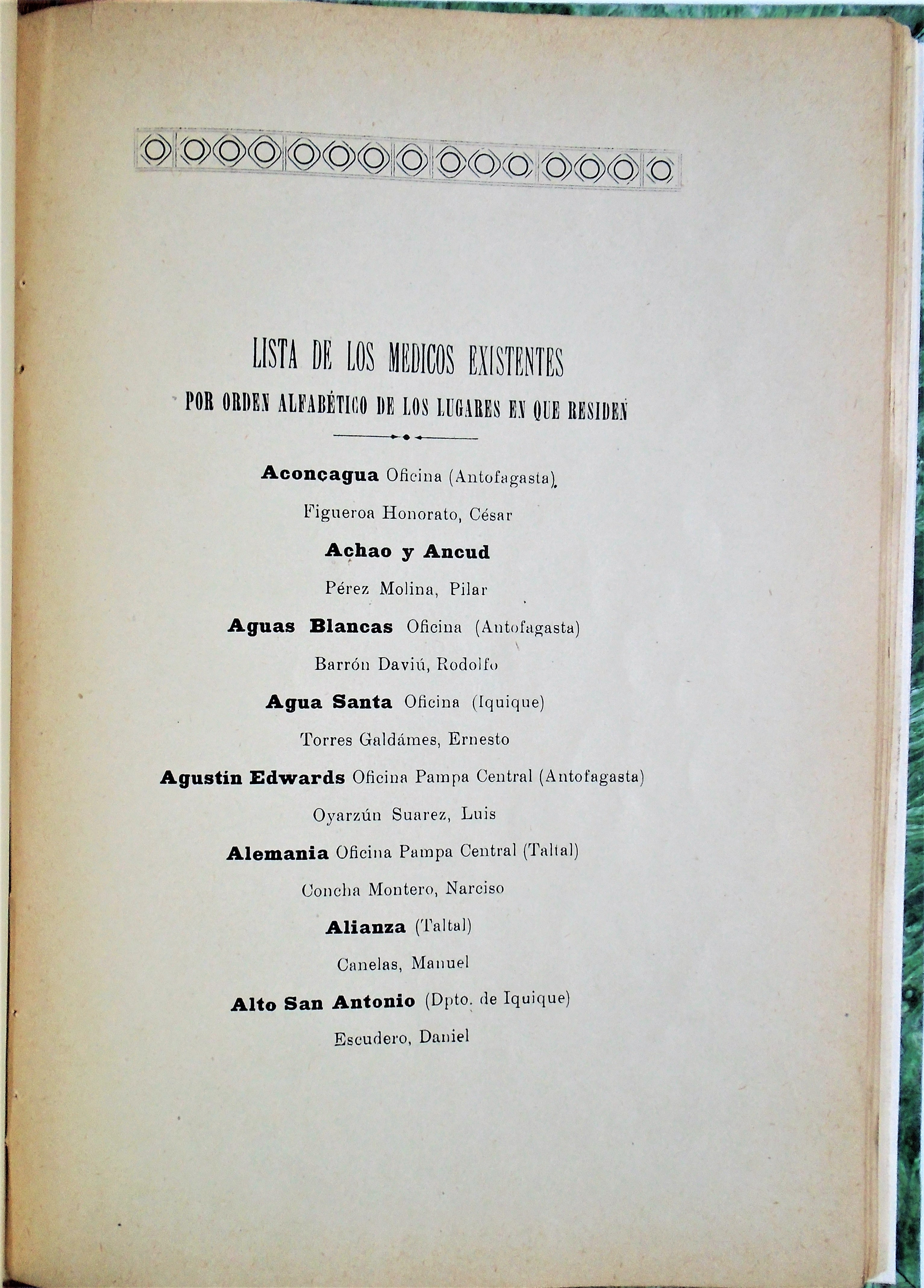 Nómina de los médicos que han residido en Chile en cuatro siglos (1520 - 1920) - Eduardo Moore