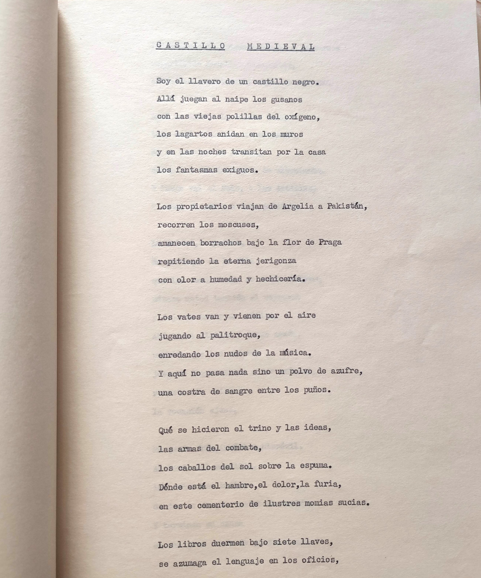 Mario Ferrero.	Libertad de acción. Poemas. 