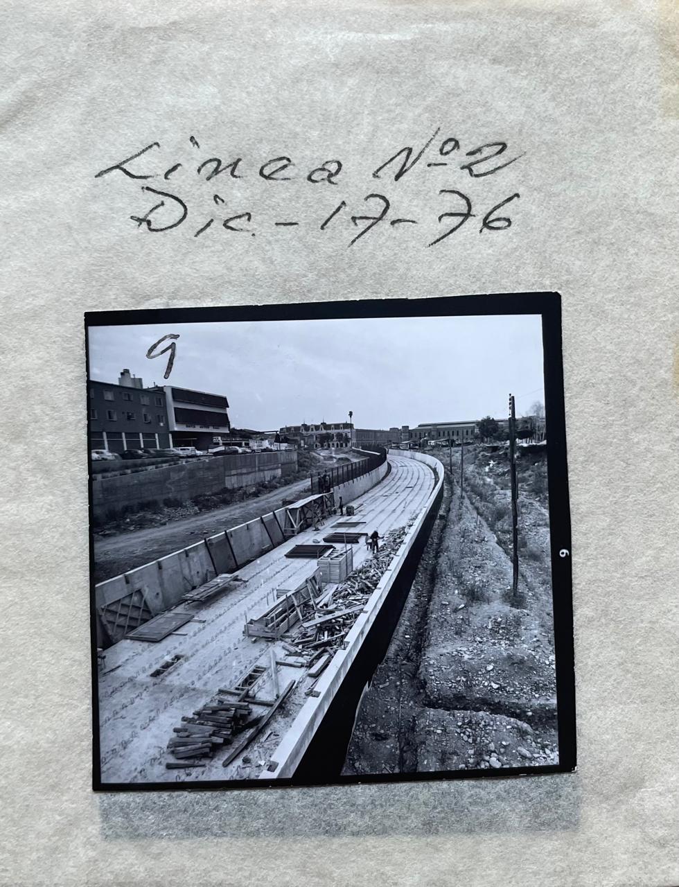 Fotografias y negativos de construcción del la línea Nº 2 del Metro 