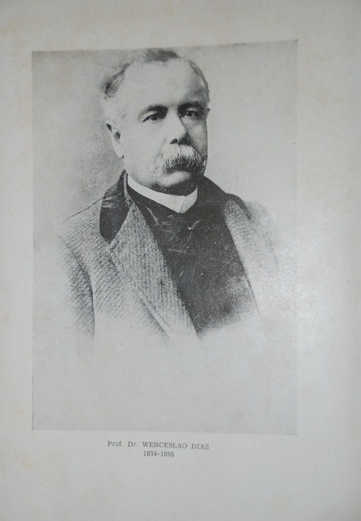  Raúl Díaz Vial - Una vida al servicio de la ciencia, el profesor doctor don Wenceslao Díaz, 1843-1895 : antecedentes para la historia de la medicina en Chile ; introducción del Prof. Dr. David Benavente.